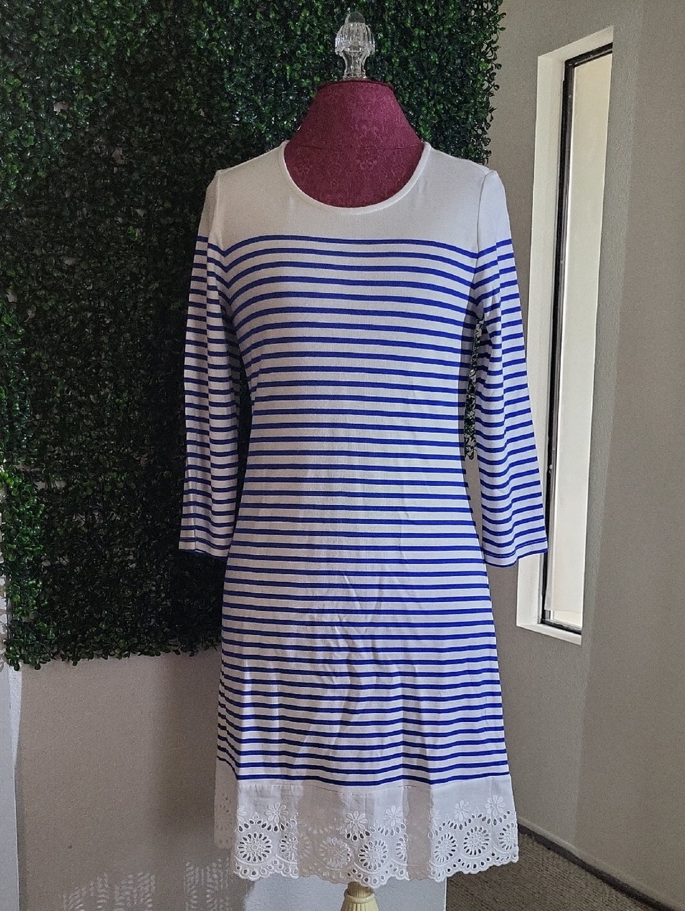 Market & Spruce White Eyelet Detail Top